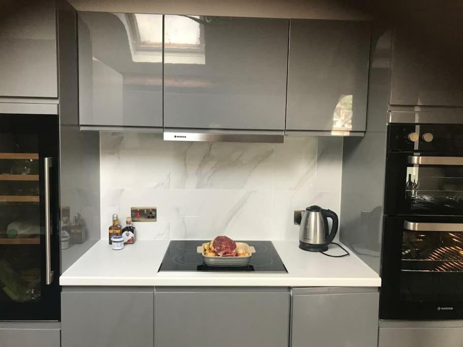 The Penthouse In Apartment Windermere